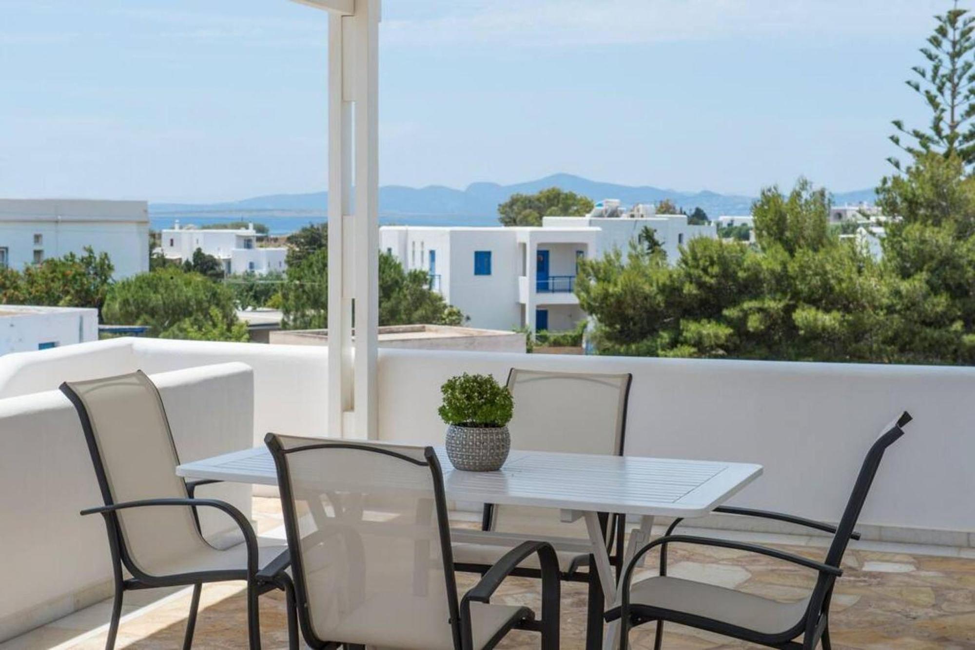 Villa Dionysos In Aliki Bagian luar foto