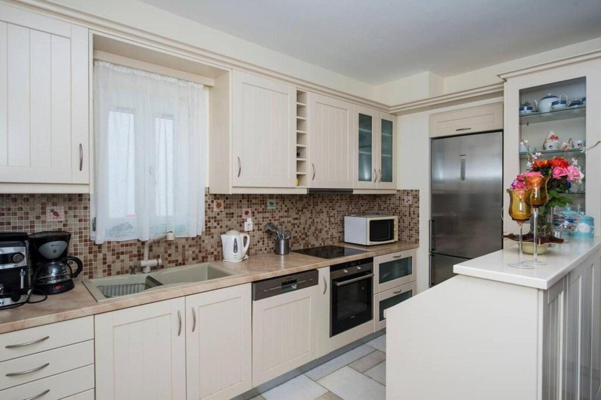 Villa Dionysos In Aliki Bagian luar foto